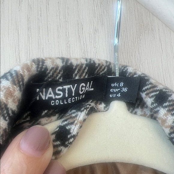 Plaid Double-Breasted Blazer - Picture 3 of 3